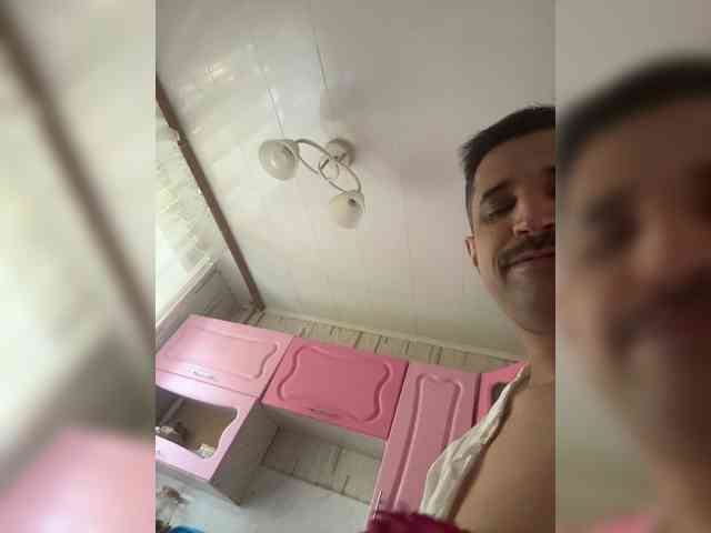 live chatting VIP17CoupleDream