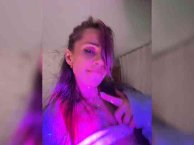 VIP17CoupleDream webcam