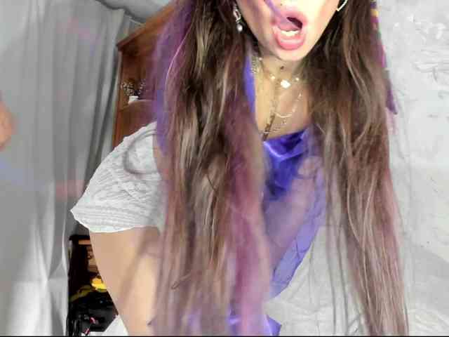 Ajara_gujuu's cam show statistics and live stream