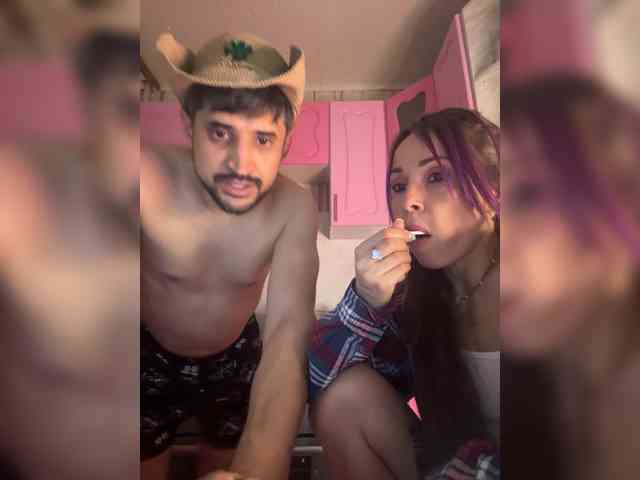 VIP17CoupleDream webcam