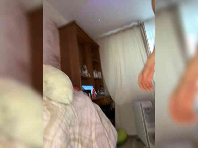 VIP17CoupleDream webcam