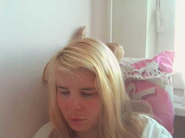 ElenaPleasure live cam on BongaCams