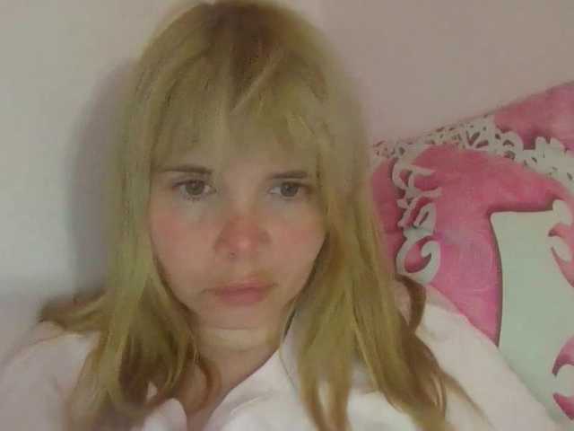 ElenaPleasure live cam on BongaCams