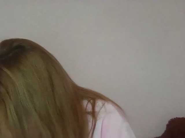 ElenaPleasure live cam on BongaCams