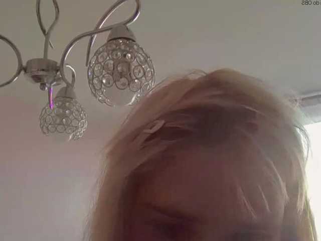 ElenaPleasure webcam