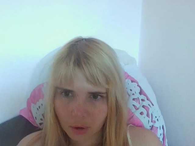 ElenaPleasure live cam on BongaCams