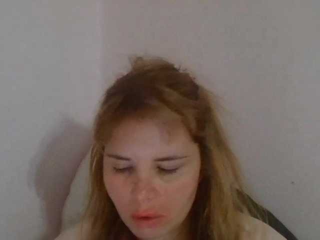 ElenaPleasure live cam on BongaCams
