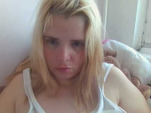 ElenaPleasure live cam on BongaCams