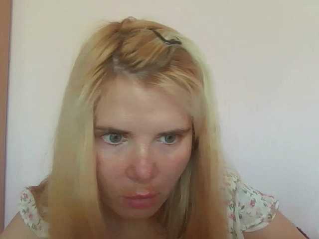 ElenaPleasure live cam on BongaCams