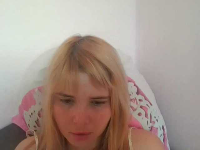 ElenaPleasure live cam on BongaCams
