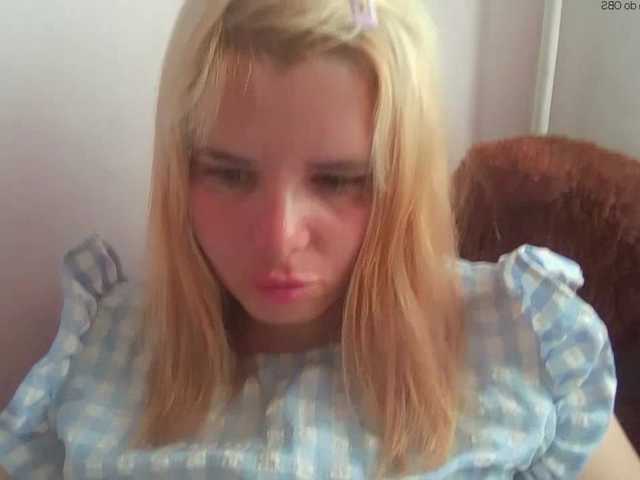 ElenaPleasure live cam on BongaCams