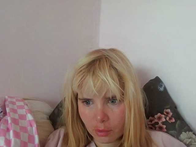 ElenaPleasure live cam on BongaCams