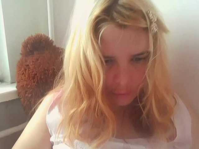 ElenaPleasure live cam on BongaCams