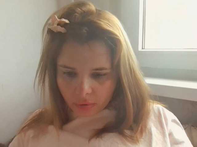 ElenaPleasure live cam on BongaCams