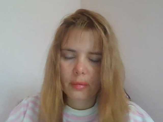 ElenaPleasure live cam on BongaCams