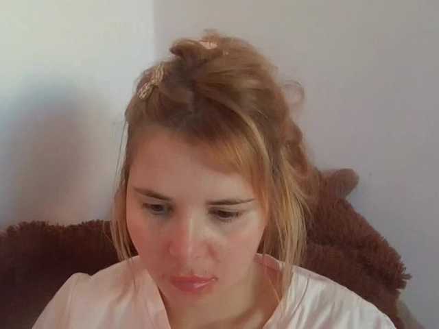 ElenaPleasure live cam on BongaCams