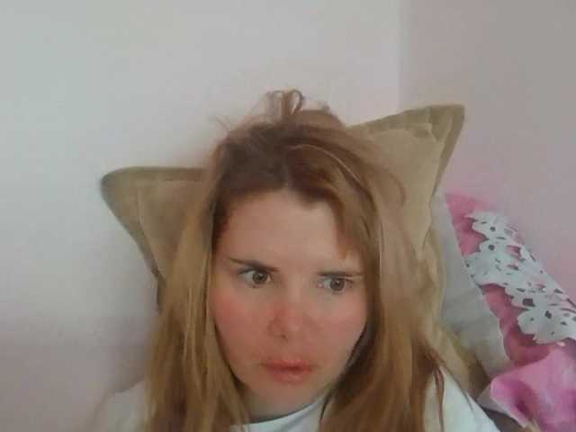 ElenaPleasure live cam preview