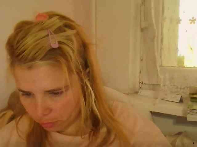 ElenaPleasure webcam