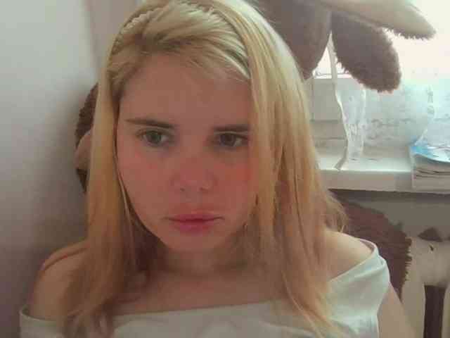 ElenaPleasure webcam