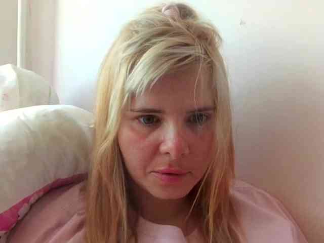 ElenaPleasure webcam