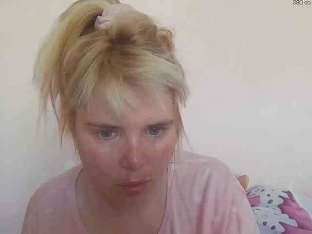 ElenaPleasure webcam