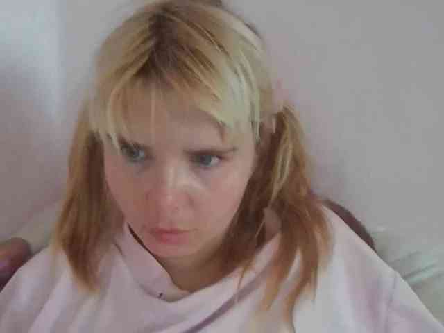 ElenaPleasure webcam