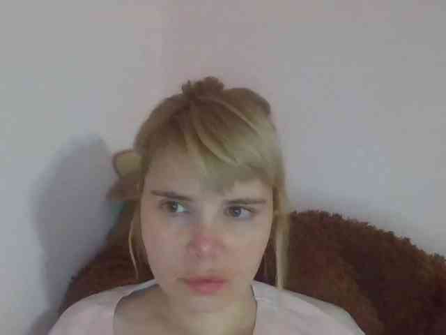 ElenaPleasure webcam