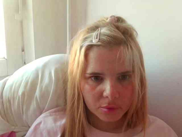 ElenaPleasure webcam