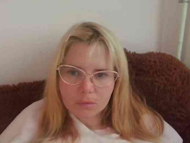 ElenaPleasure webcam