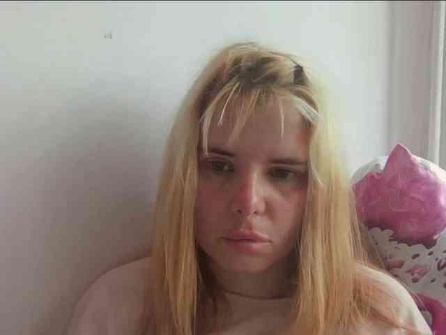 ElenaPleasure webcam
