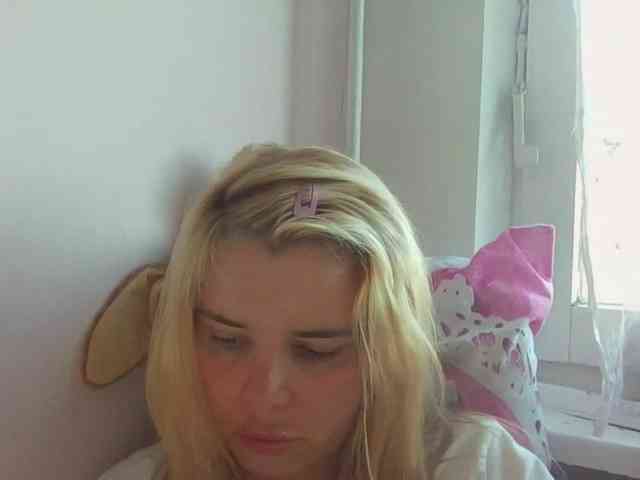 ElenaPleasure webcam