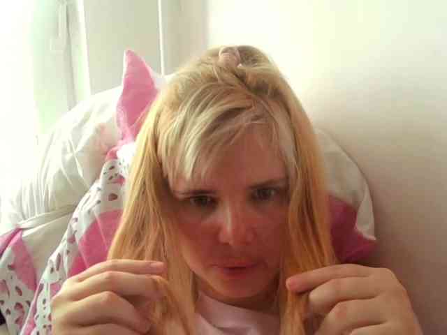 ElenaPleasure webcam