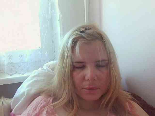 ElenaPleasure webcam