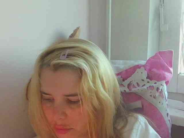 ElenaPleasure webcam