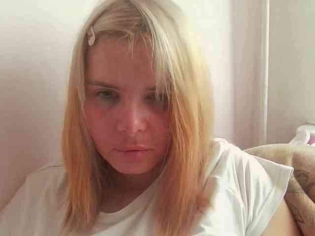 ElenaPleasure webcam