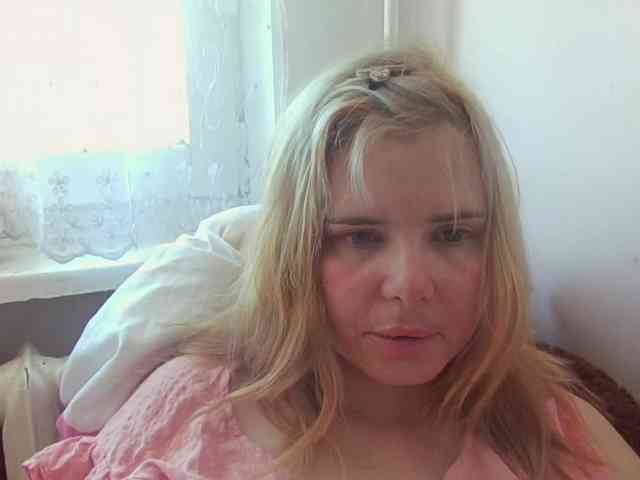 ElenaPleasure webcam