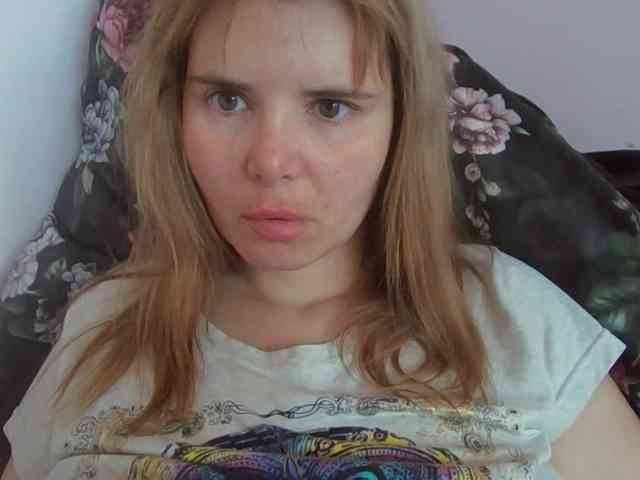 Model: ElenaPleasure