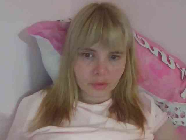 ElenaPleasure webcam