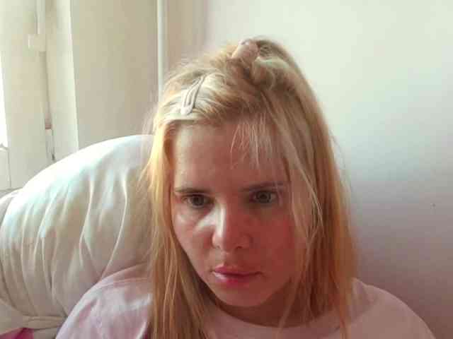 ElenaPleasure webcam