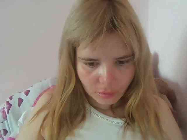 Model: ElenaPleasure