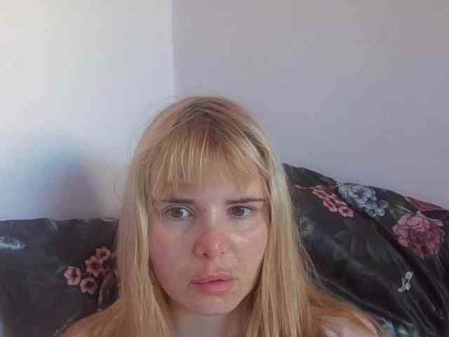 ElenaPleasure webcam