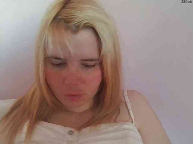 ElenaPleasure webcam