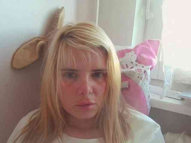 ElenaPleasure webcam