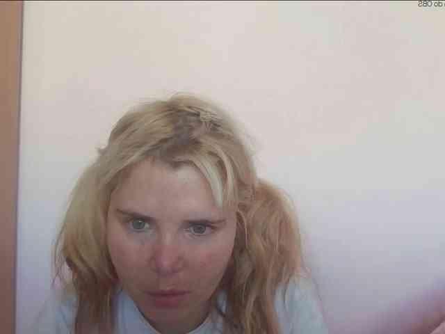 ElenaPleasure webcam