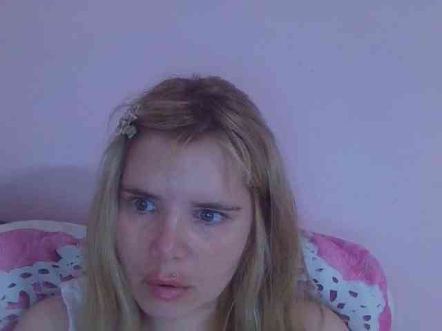 ElenaPleasure webcam