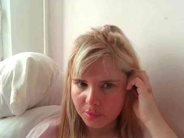 ElenaPleasure webcam