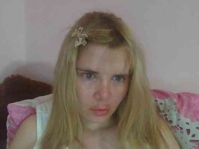 ElenaPleasure webcam