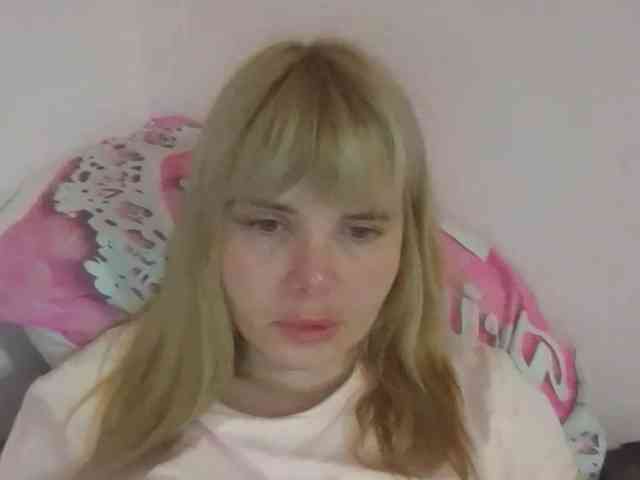 ElenaPleasure webcam