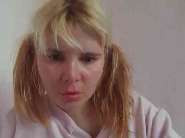 ElenaPleasure webcam