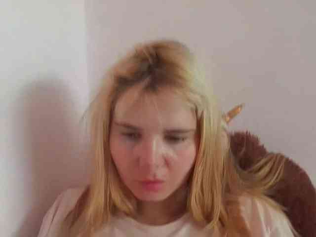 ElenaPleasure webcam
